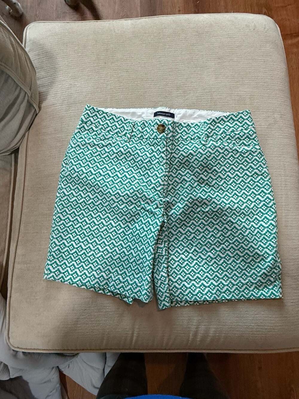 Lands' End Shorts Size 10 Green White Geometric Print Mid Rise Chino